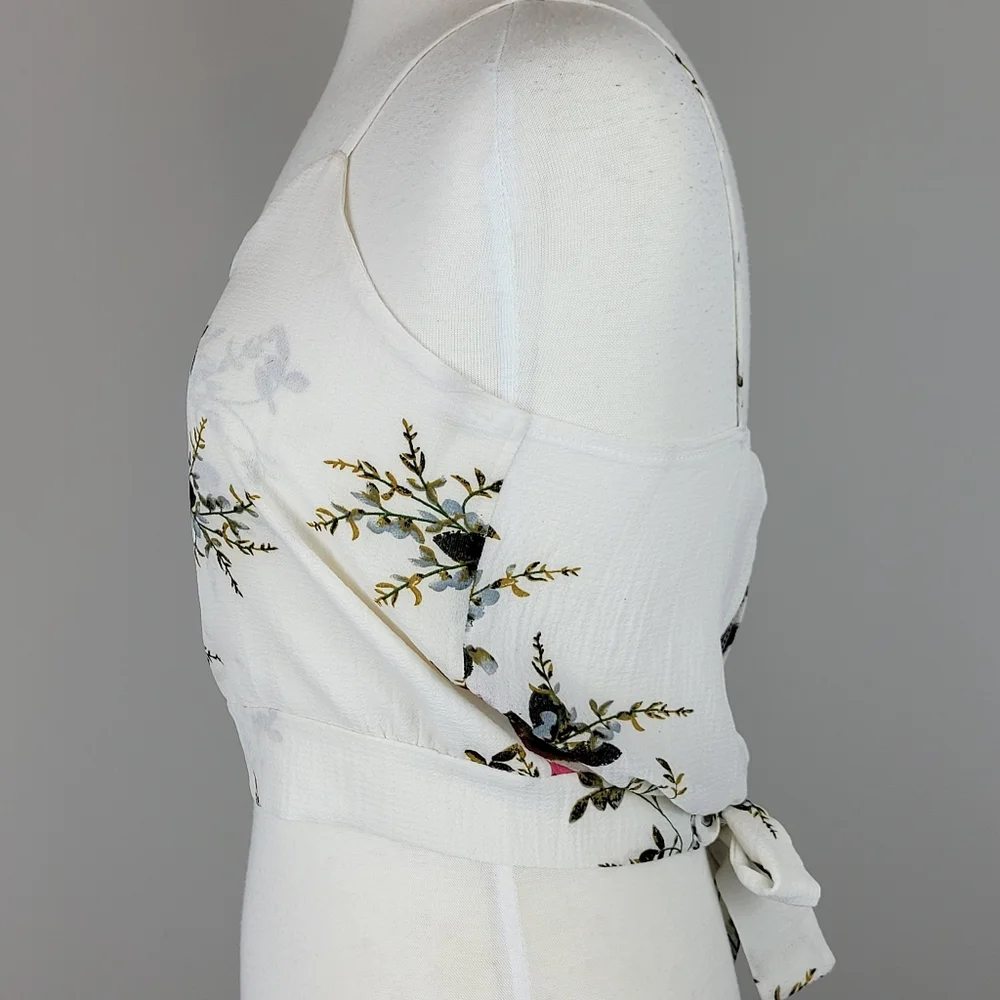 Floral Top - Picture 3 of 5